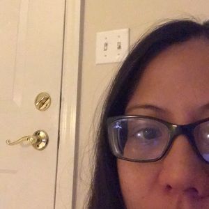 Meet your Posher, Lesly